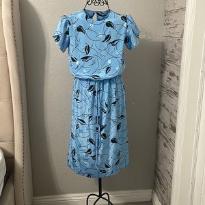 Vintage Lady Carol  Petites of New York Dress Size 4 Dress. MADE IN U.S.A